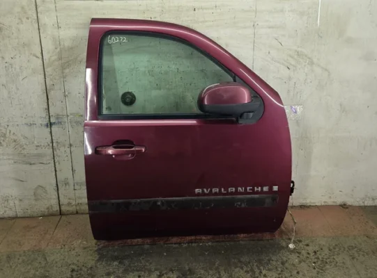 2007-2013 Chevrolet Silverado / GMC Sierra 1500 2500 3500 HD RH Front Passenger Side Door
