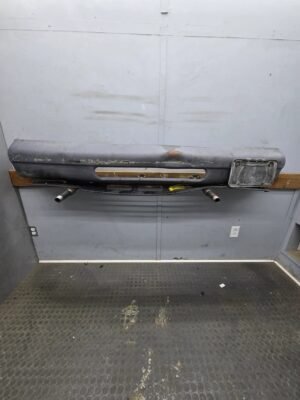 1992–2007 Ford Econoline E-150 E-250 E-350 E-450 E-550 Front Bumper